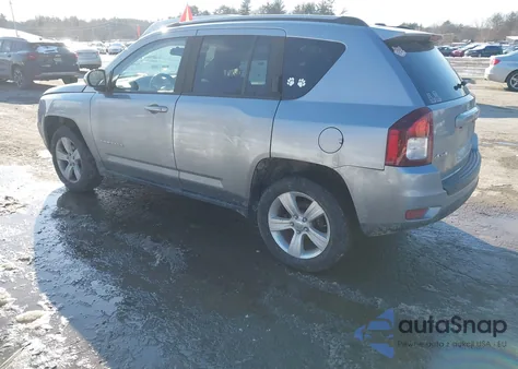 2016 Jeep Compass Latitude из США, поврежденный, VIN 1C4NJDEB5GD557820